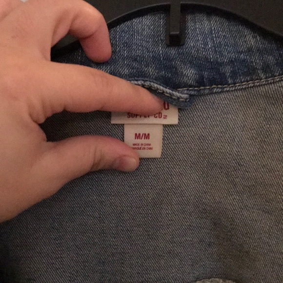 Classic jean jacket - Picture 2 of 3